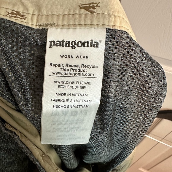 Patagonia Flat Front Shorts 38 - Picture 7 of 7